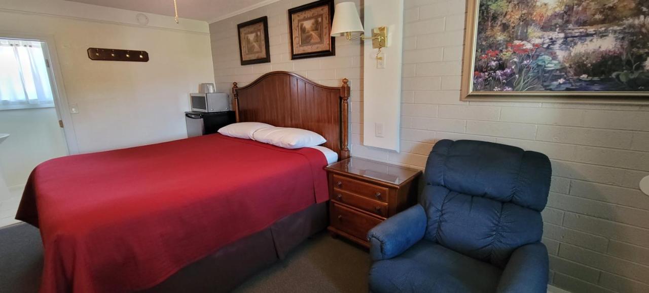 Husker Inn Норт Плат Екстериор снимка